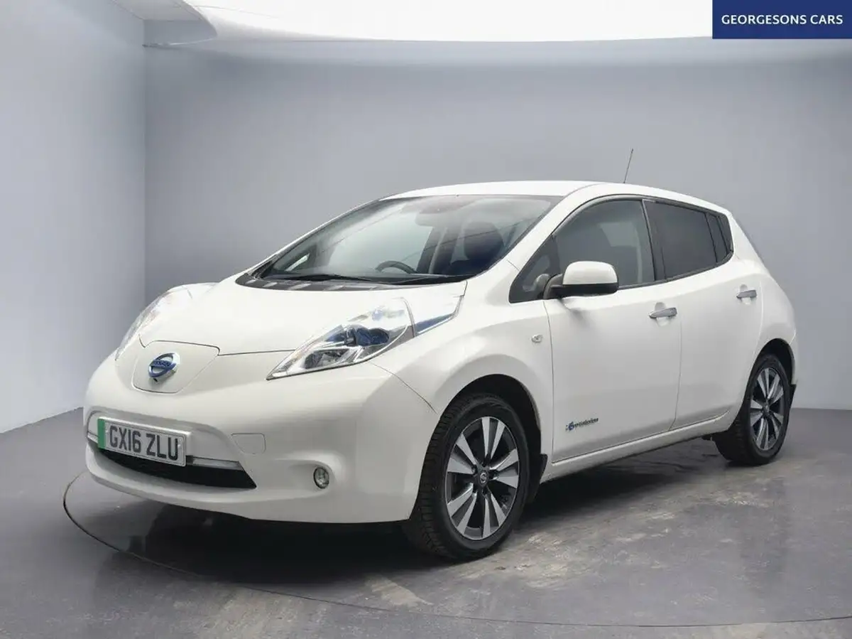 2016-nissan-leaf-e-tekna-30kwh-big-4
