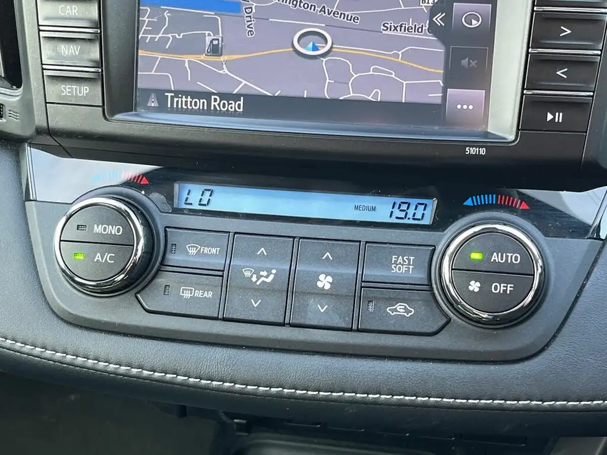 2016-toyota-rav4-20d-4d-business-edition-tss-navi-big-21