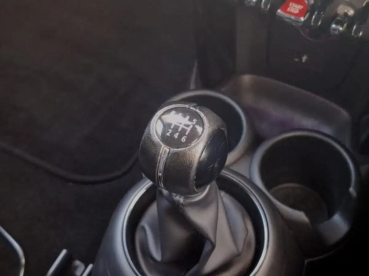 2022-mini-cooper-15-cooper-classic-hatchback-5d-big-13