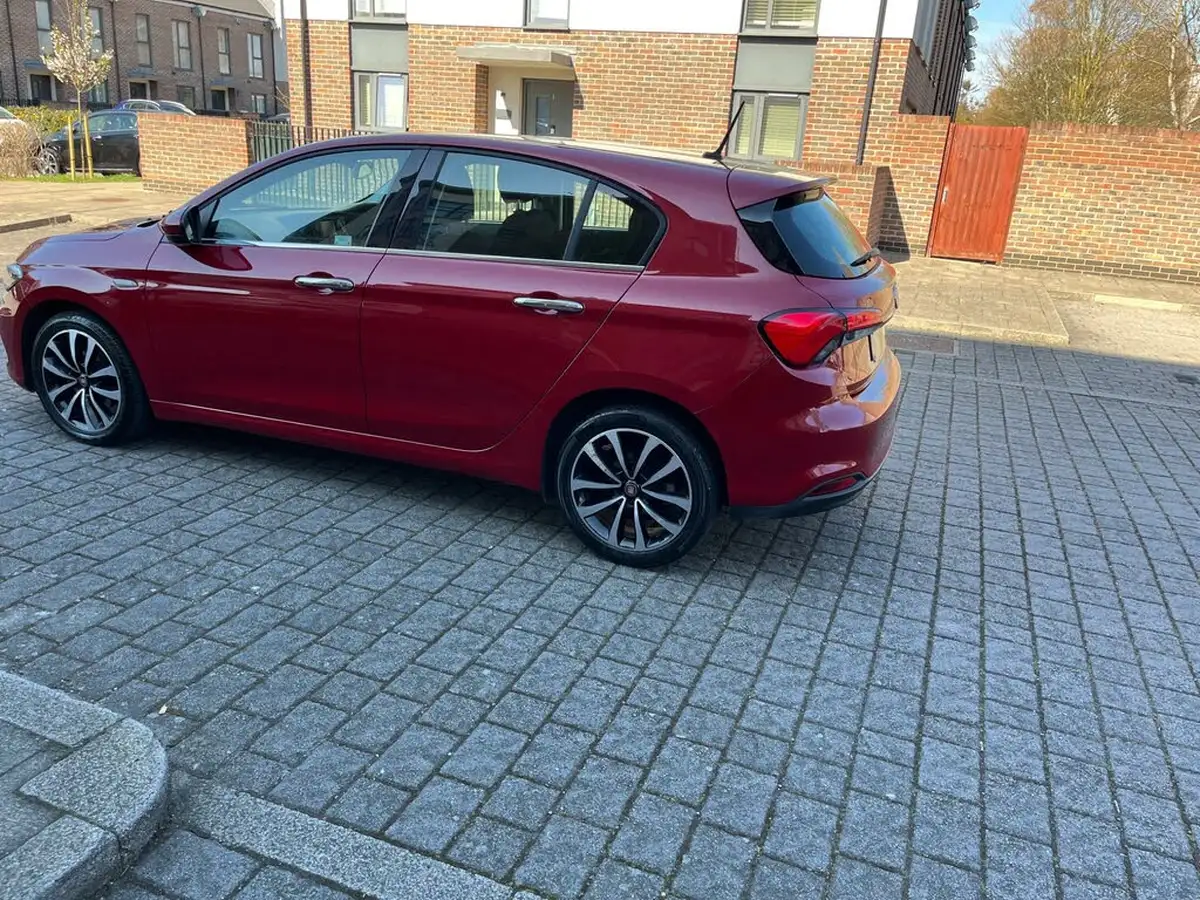 2016-fiat-tipo-13multijet-lounge-hatchback-big-7