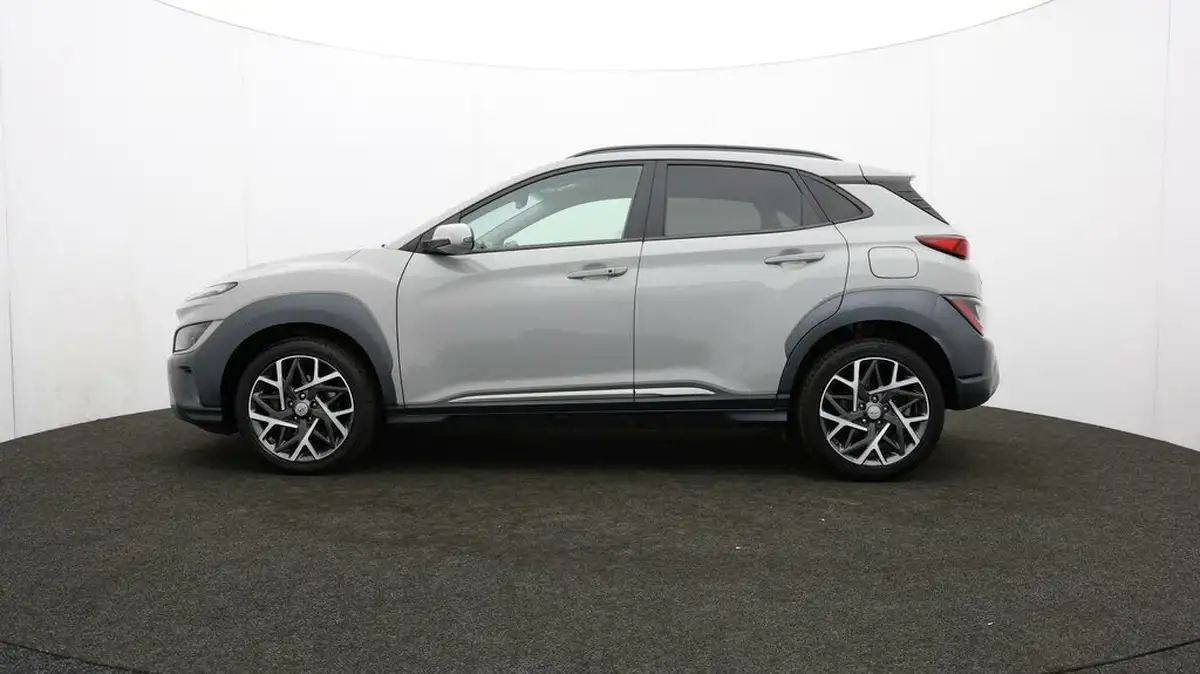 2023-hyundai-kona-16-gdi-premium-big-71