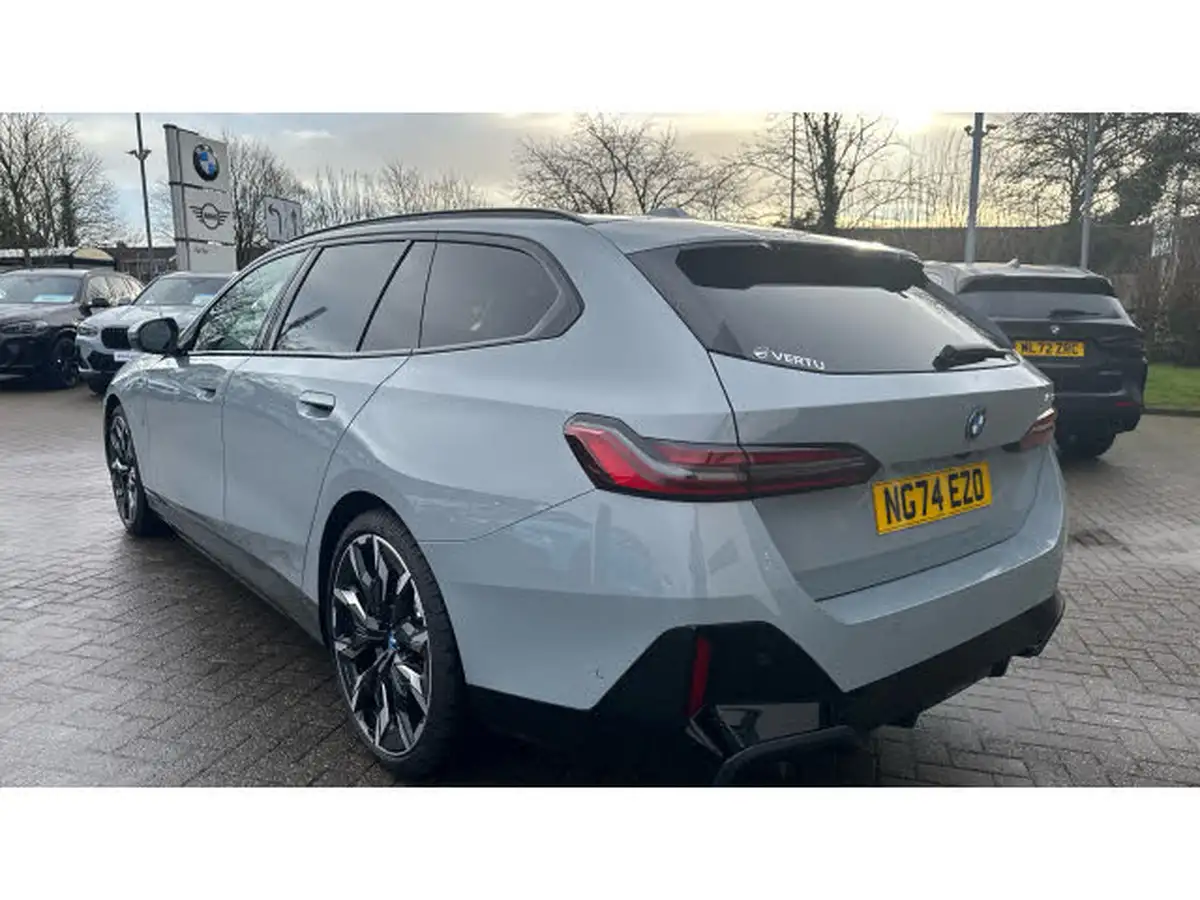 2025-bmw-5-series-20-530e-m-sport-pro-touring-5d-big-33