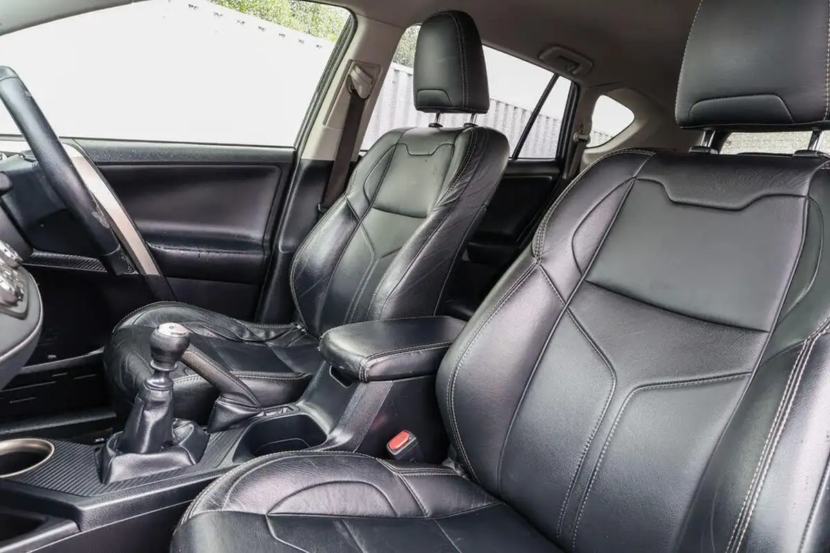 2014-toyota-rav4-20td-icon-20d-4d-awd-nav-big-9