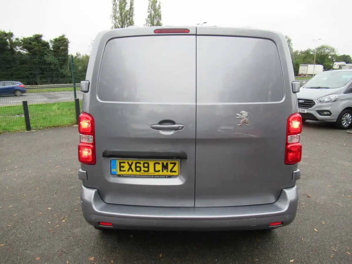 2019-peugeot-expert-20-bluehdi-asphalt-standard-1400-120-eu6dt-panel-big-7