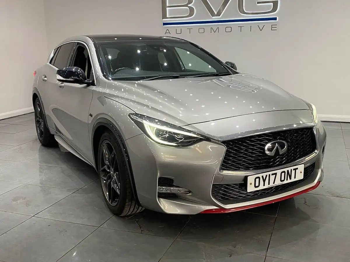 2017-infiniti-q30-20-sport-dct-big-0