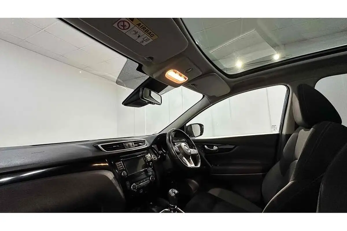 2020-nissan-qashqai-13-dig-t-n-connecta-140ps-big-17