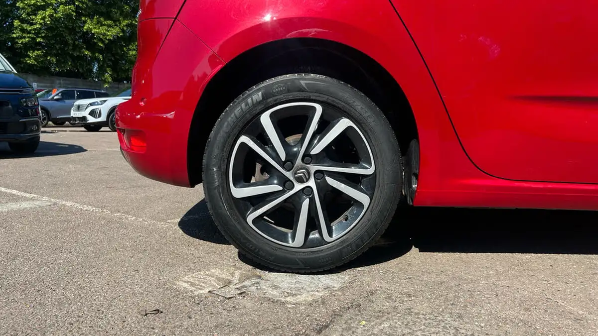 2019-citroen-c4-spacetourer-12-puretech-flair-big-16