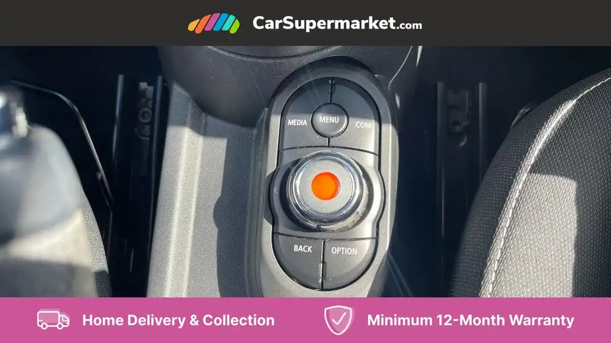 2019-mini-cooper-15-cooper-classic-hatchback-3d-big-31