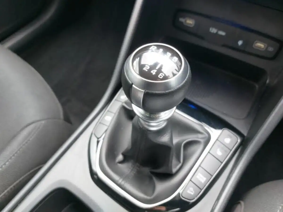 2022-hyundai-tucson-16-t-gdi-premium-150ps-big-15