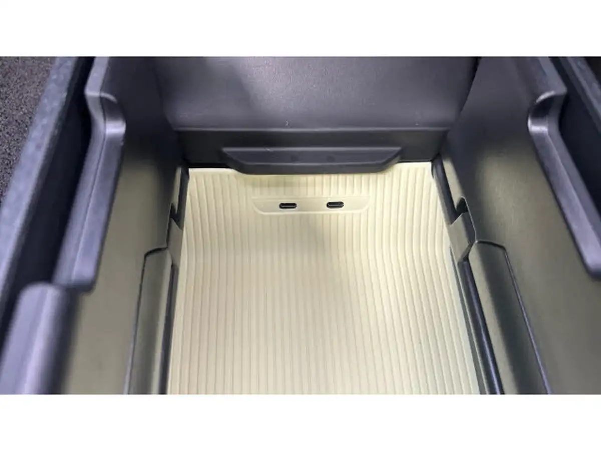 2024-volvo-ex30-e-twin-ultra-big-41