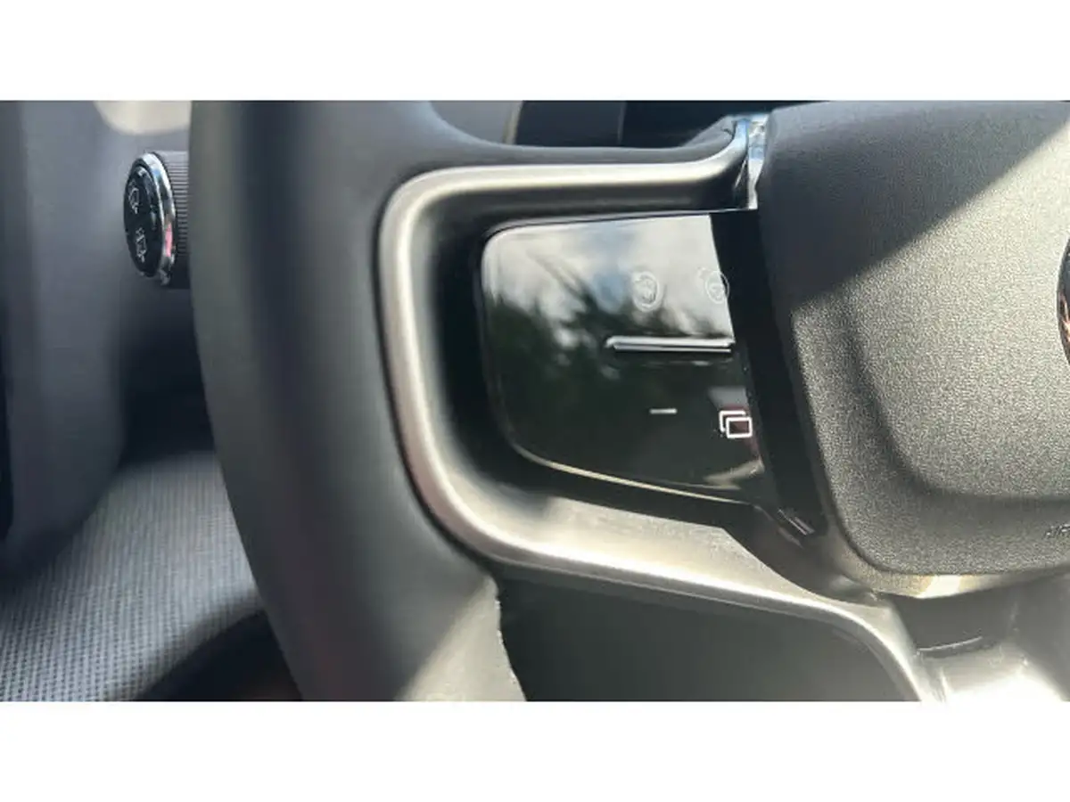 2024-volvo-ex30-e-twin-ultra-big-17