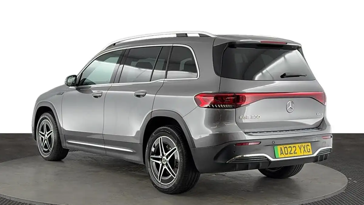 2022-mercedes-benz-eqb-e-eqb-300-amg-line-big-5