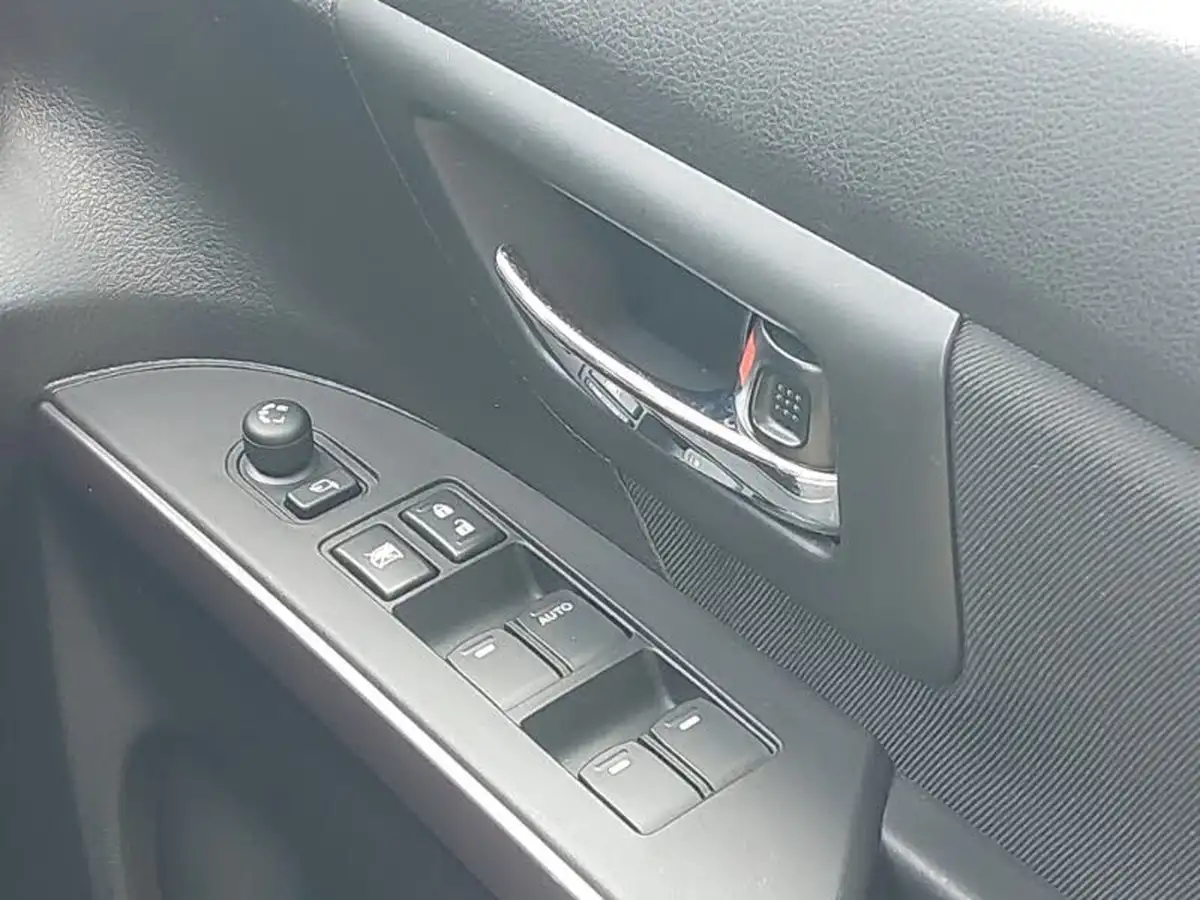 2022-suzuki-s-cross-14-boosterjet-motion-auto-big-9