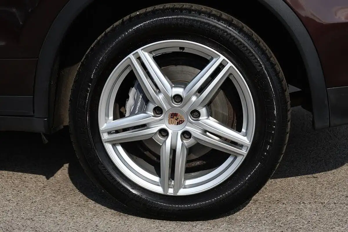 2014-porsche-cayenne-30td-platinum-edition-big-43