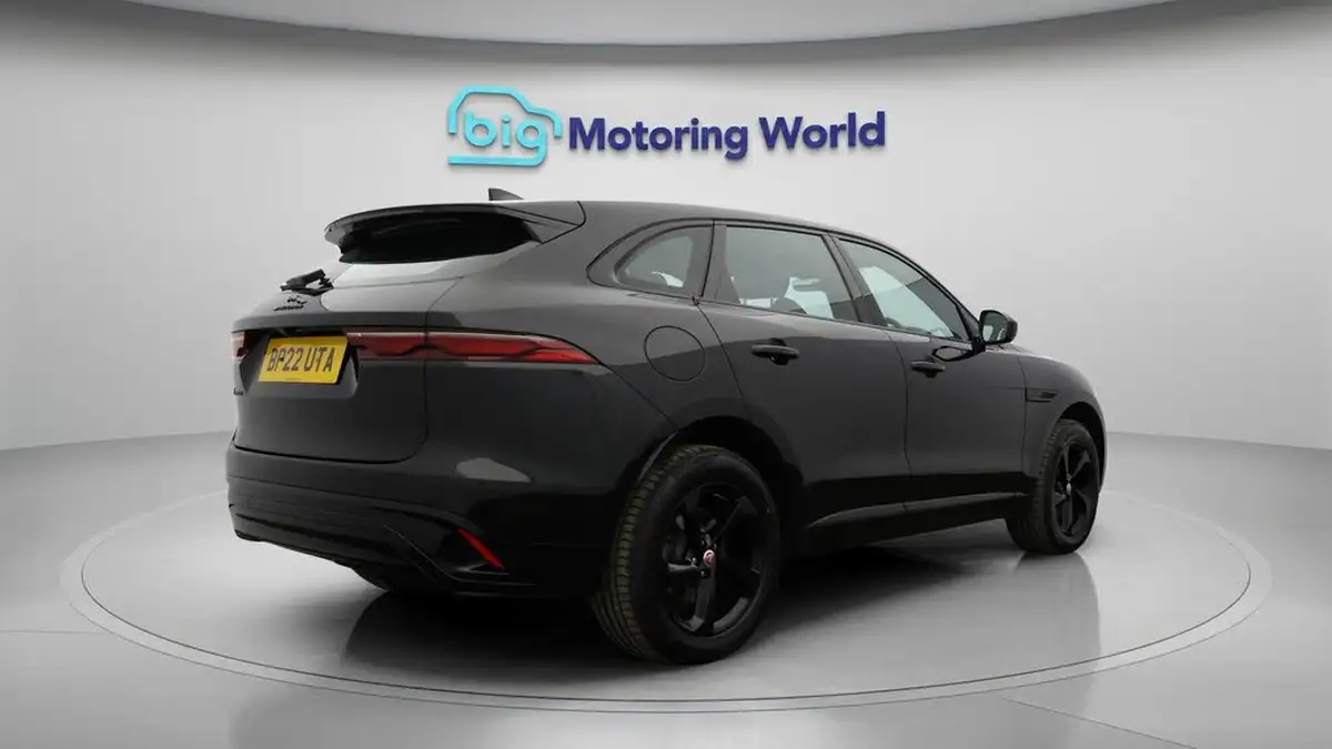 2022-jaguar-f-pace-20-d200-r-dynamic-s-big-7
