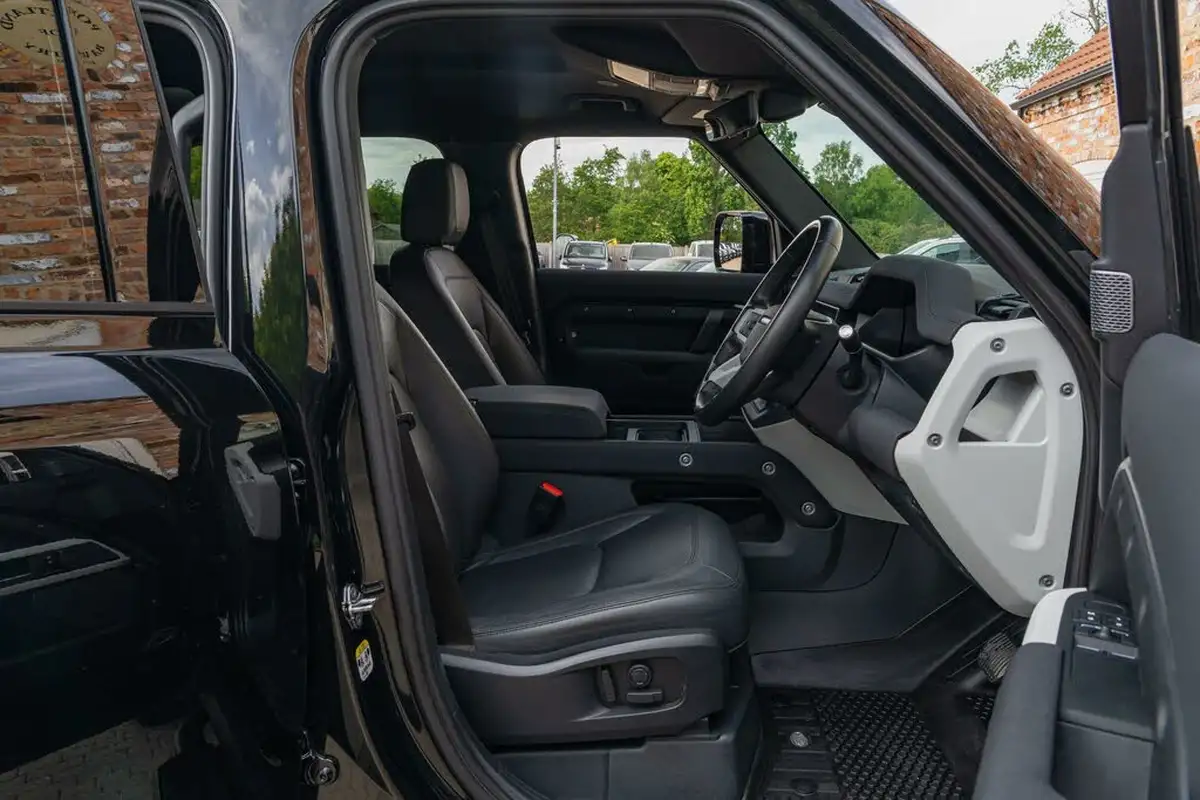 2022-land-rover-110-defender-30-d250-hard-top-se-110-2997cc-big-27