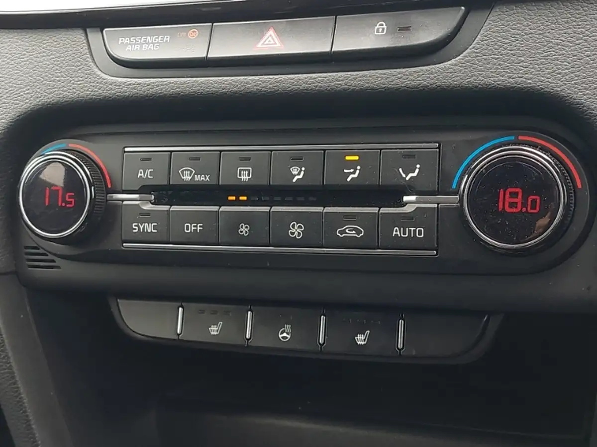 2022-kia-pro-ceed-15-t-gdi-gt-line-big-10