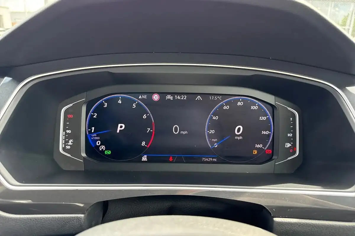 2021-volkswagen-tiguan-15-tsi-r-line-big-44