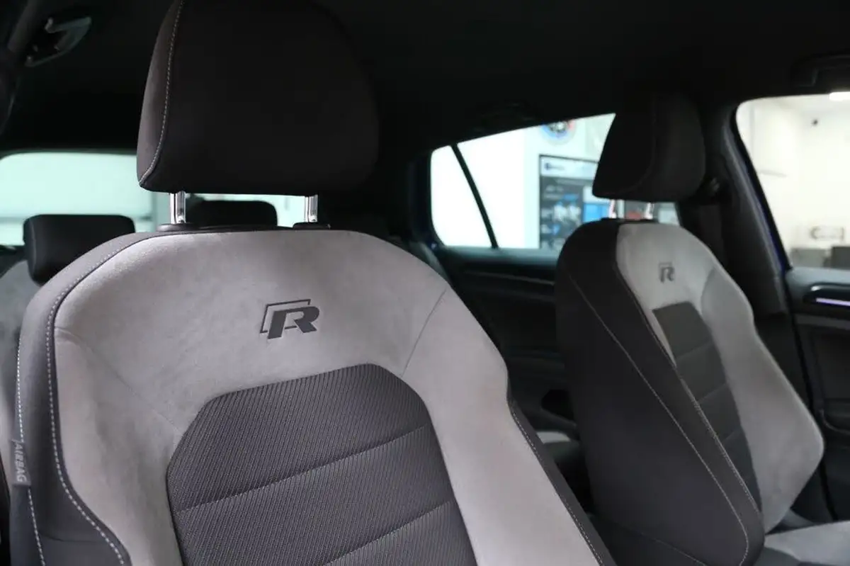 2015-volkswagen-golf-20-tsi-r-hatchback-5d-big-2