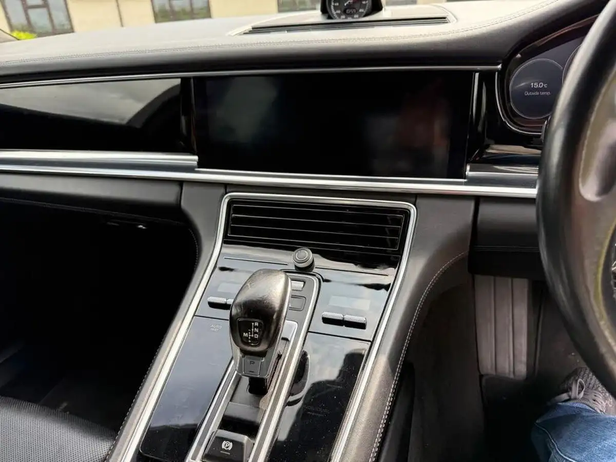 2016-porsche-panamera-40-v8-4s-diesel-big-21