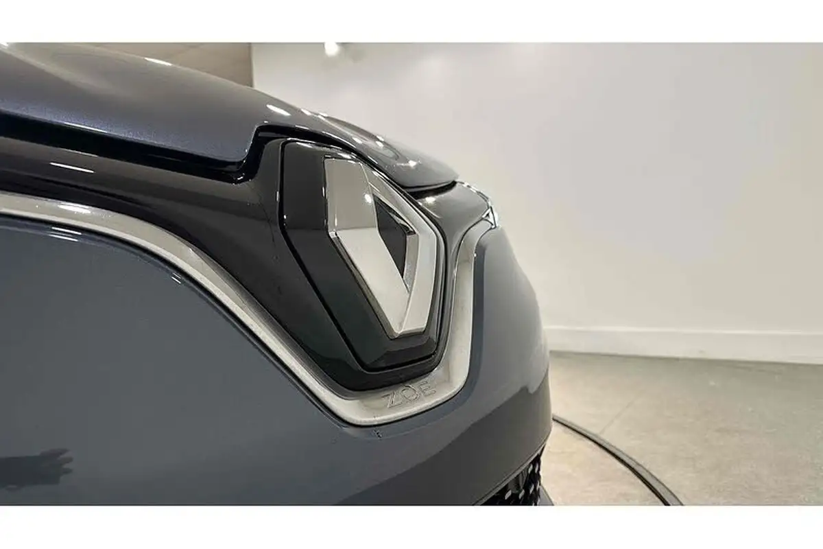 2021-renault-zoe-e-gt-line-big-16