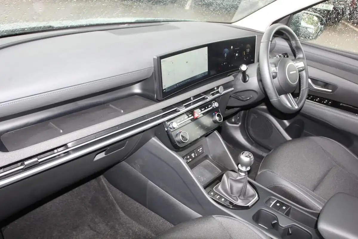 2024-hyundai-tucson-16-t-gdi-premium-160ps-two-tone-roof-big-11