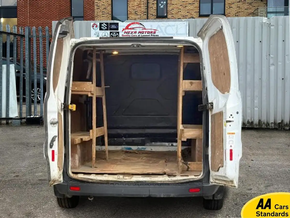 2018-ford-transit-custom-20tdci-290-l1h1-105pseu6-panel-van-big-26