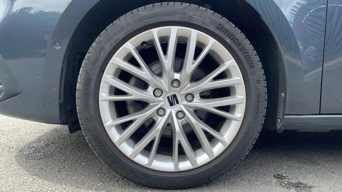2021-seat-leon-15-etsi-xcellence-estate-big-16