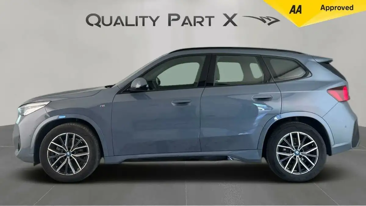 2024-bmw-ix1-e-edrive20-m-sport-big-5