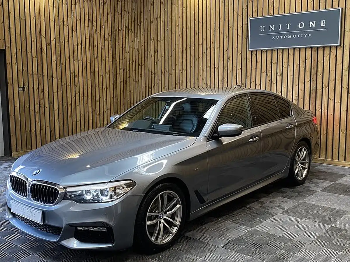 2017-bmw-5-series-20td-520d-m-sport-xdrive-saloon-4d-big-8