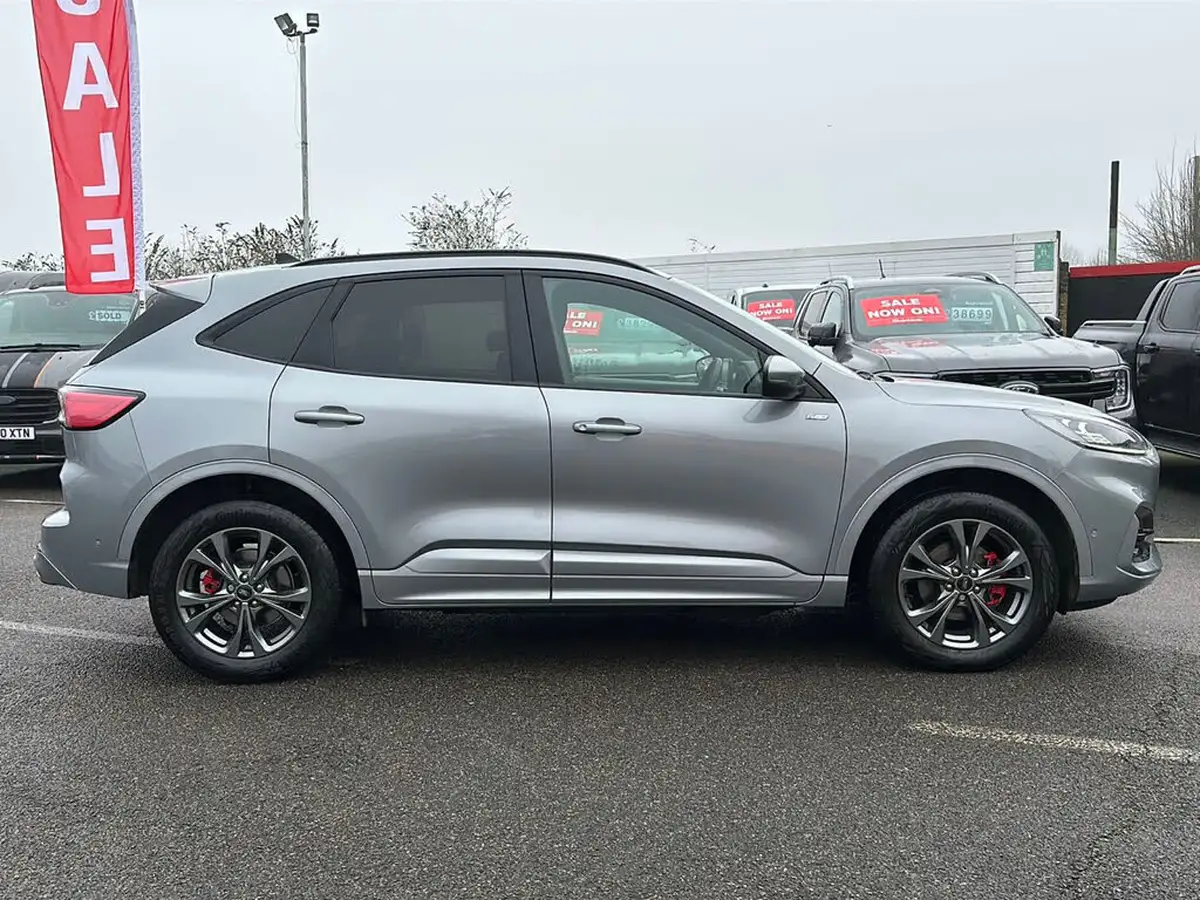 2022-ford-kuga-big-7