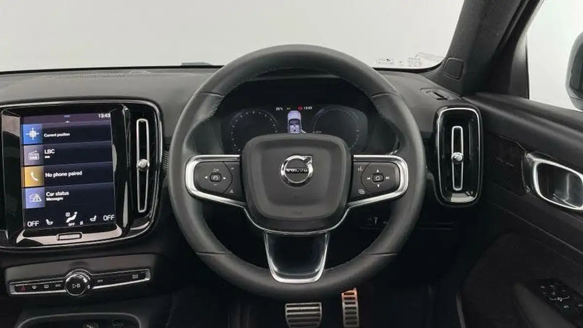2021-volvo-xc40-15-t5-r-design-262bhp-big-9