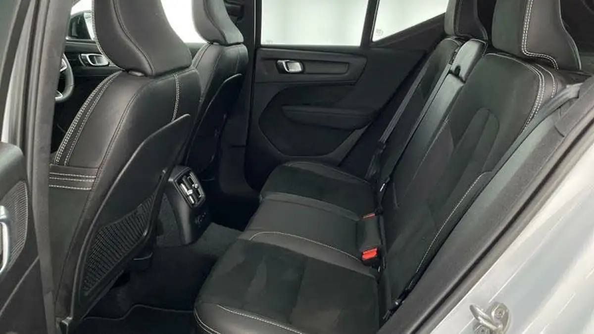 2021-volvo-xc40-15-t5-r-design-262bhp-big-33