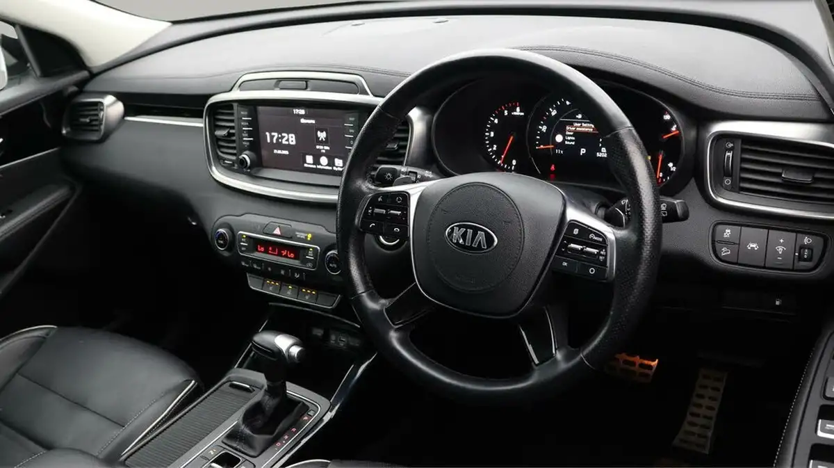 2019-kia-sorento-22-crdi-gt-line-big-9