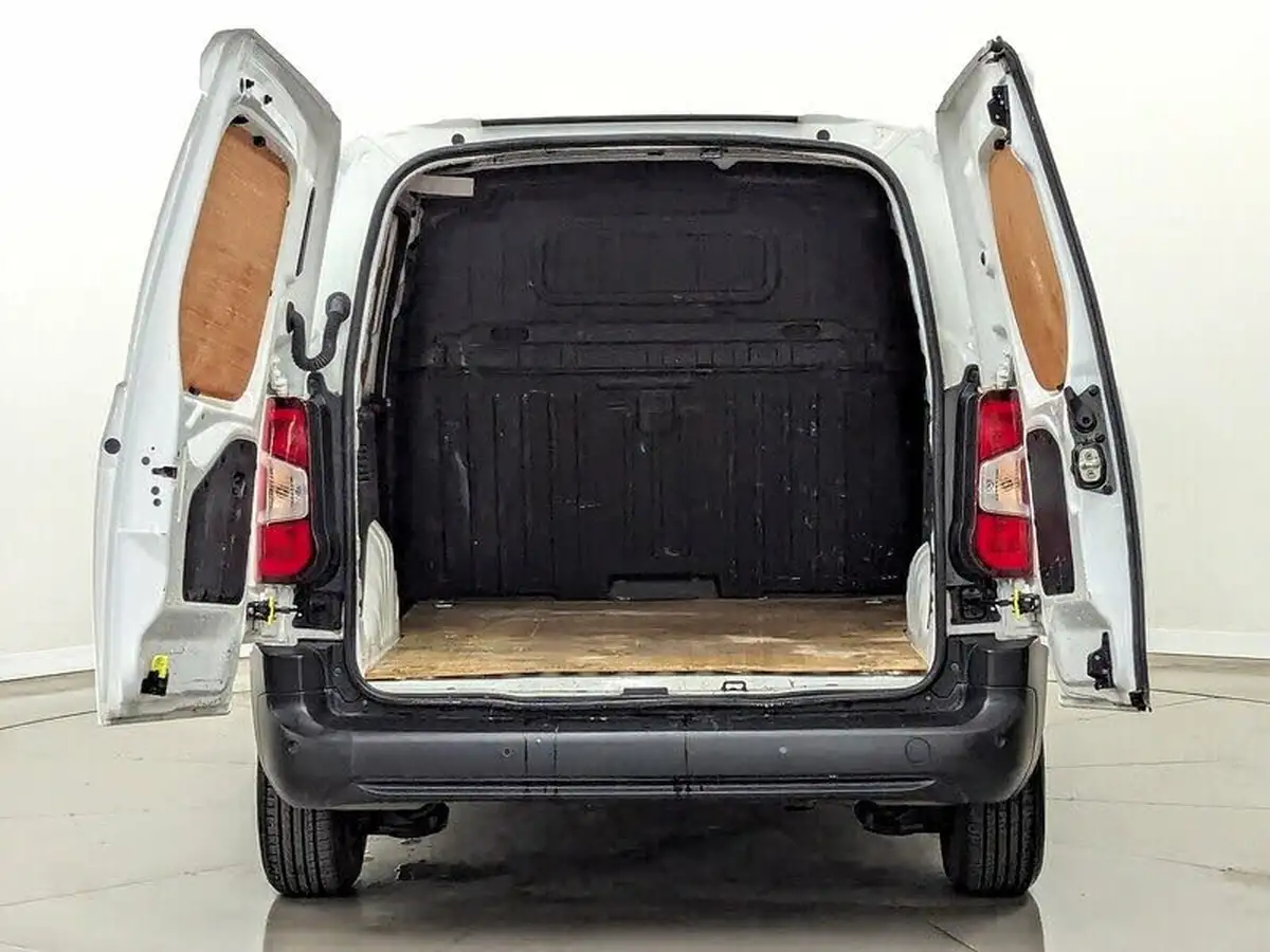 2022-vauxhall-combo-15cdti-dynamic-2000-100pseu6d-big-3