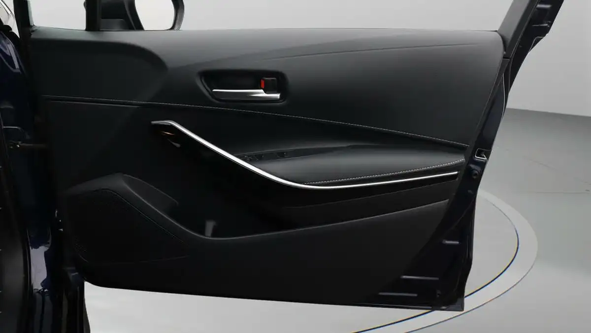 2022-toyota-corolla-20-vvt-i-design-181bhp-spare-wheel-hatchback-big-15