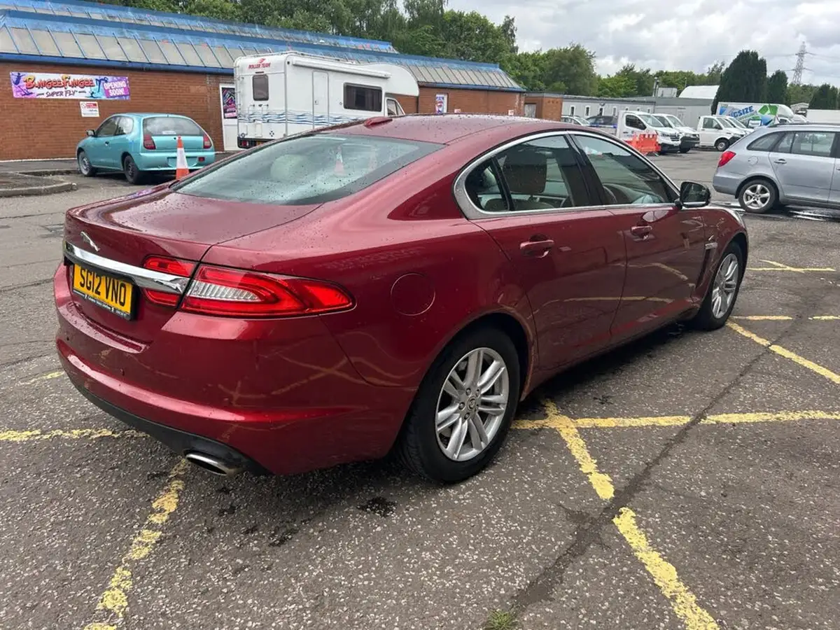 2012-jaguar-xf-22td-luxury-190ps-saloon-4d-auto-big-7