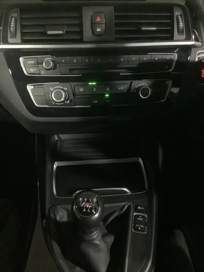 2018-bmw-1-series-15-118i-m-sport-shadow-edition-3d-big-19