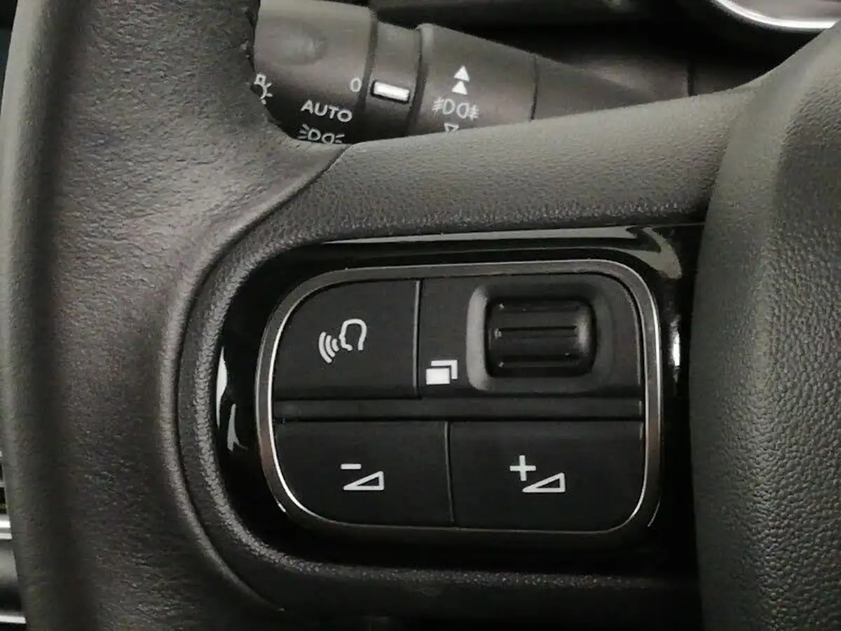 2022-citroen-c3-12-puretech-shine-plus-83ps-ss-big-17