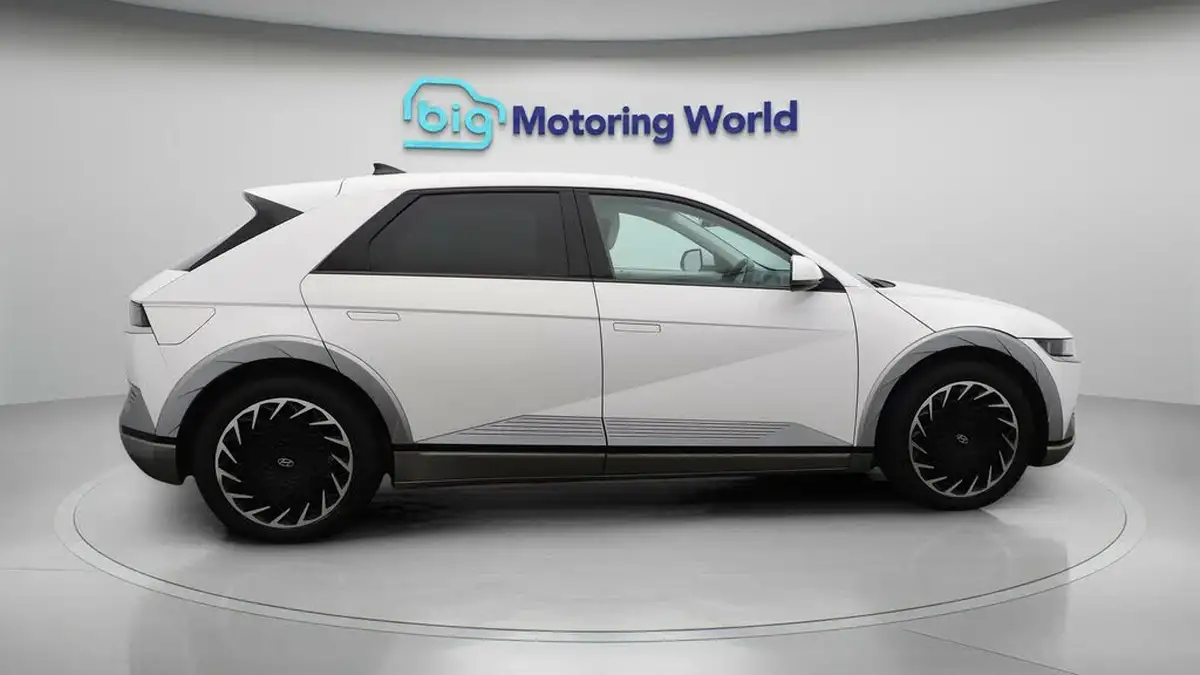 2022-hyundai-ioniq-5-e-ultimate-217ps-73kwh-rwd-big-8