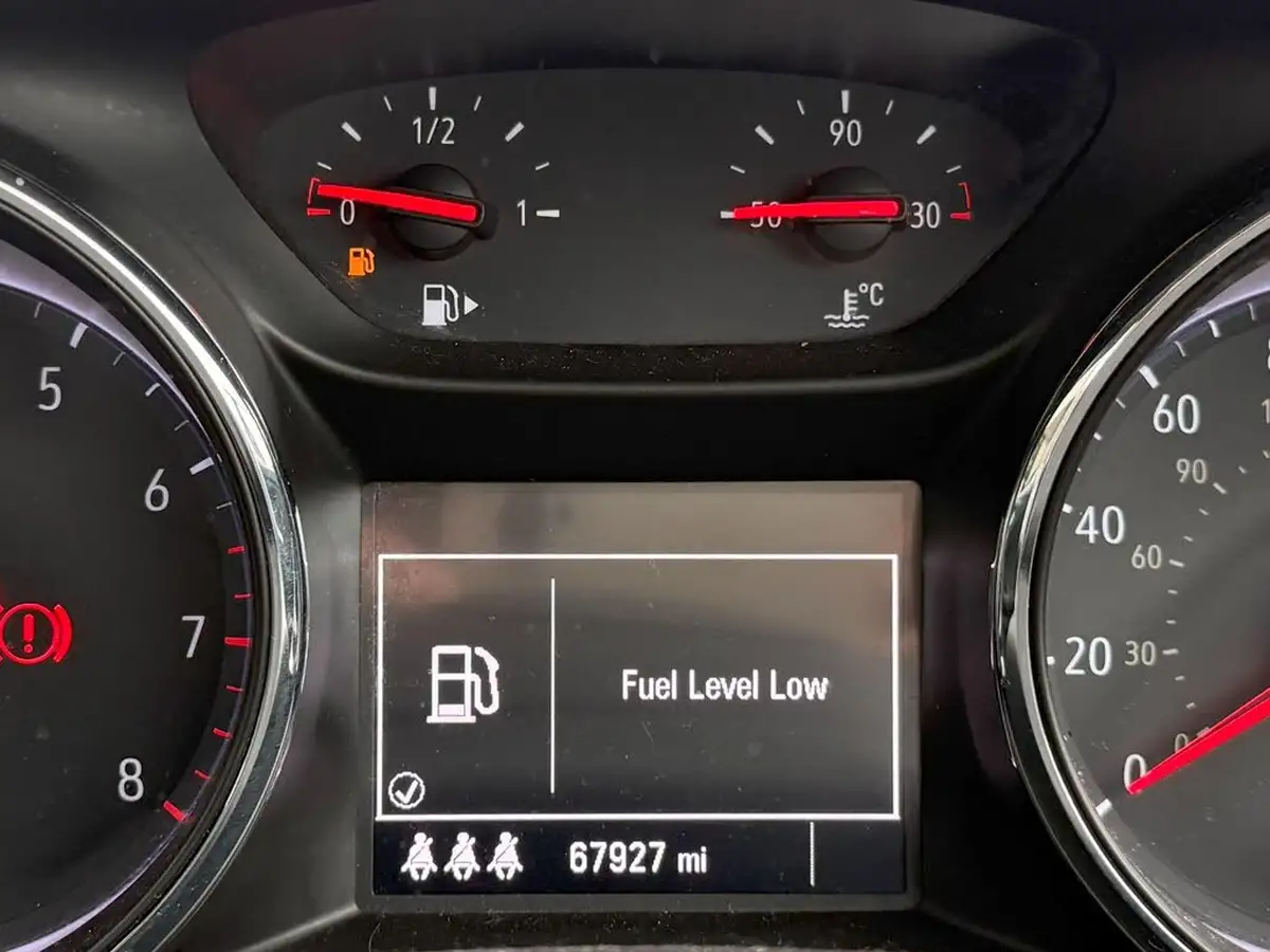 2017-vauxhall-astra-14i-16v-turbo-sri-150ps-hatchback-big-20