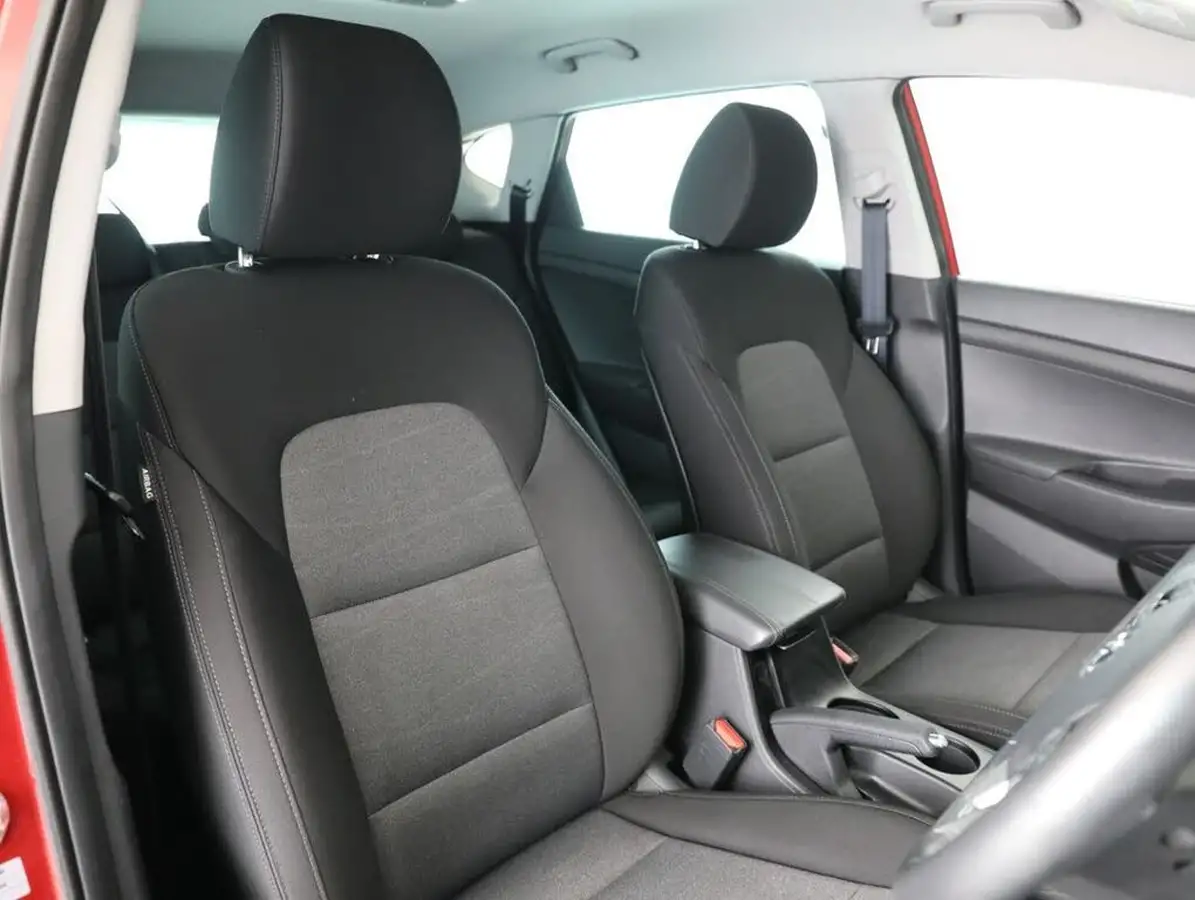 2019-hyundai-tucson-16-gdi-se-nav-big-20