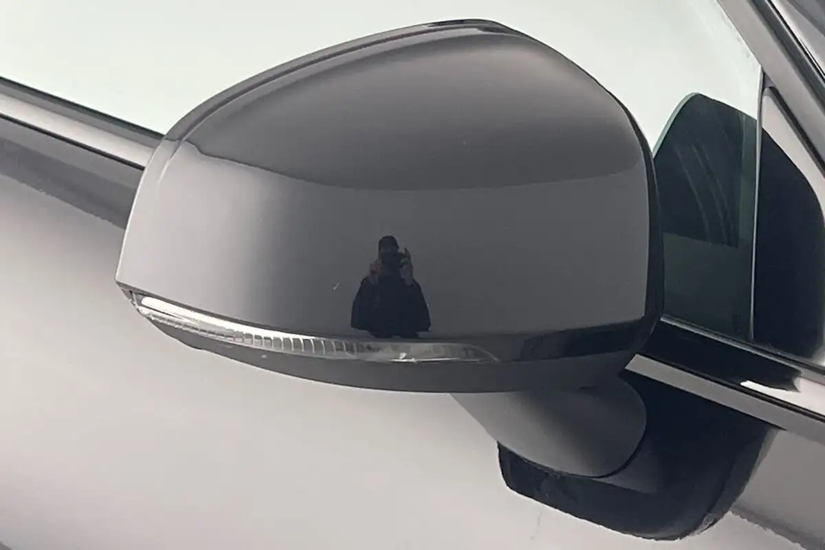 2022-volvo-xc40-15-t3-r-design-auto-big-18