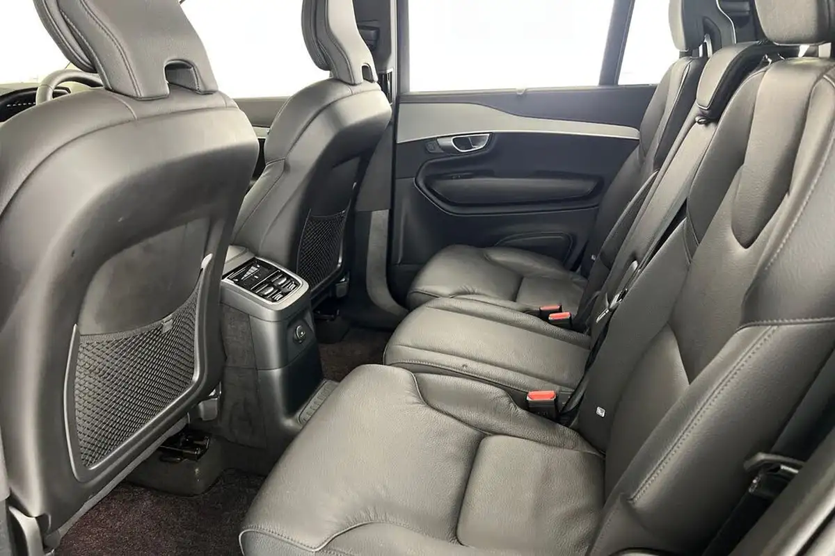 2024-volvo-xc90-20-t8-plus-big-16