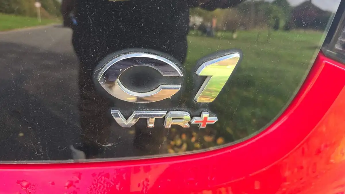 2010-citroen-c1-10-vtr-5d-big-18
