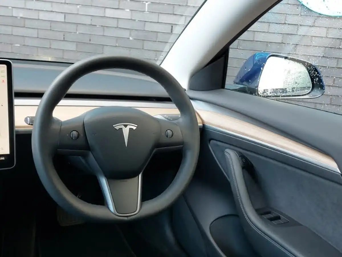 2021-tesla-model-3-e-standard-plus-big-9