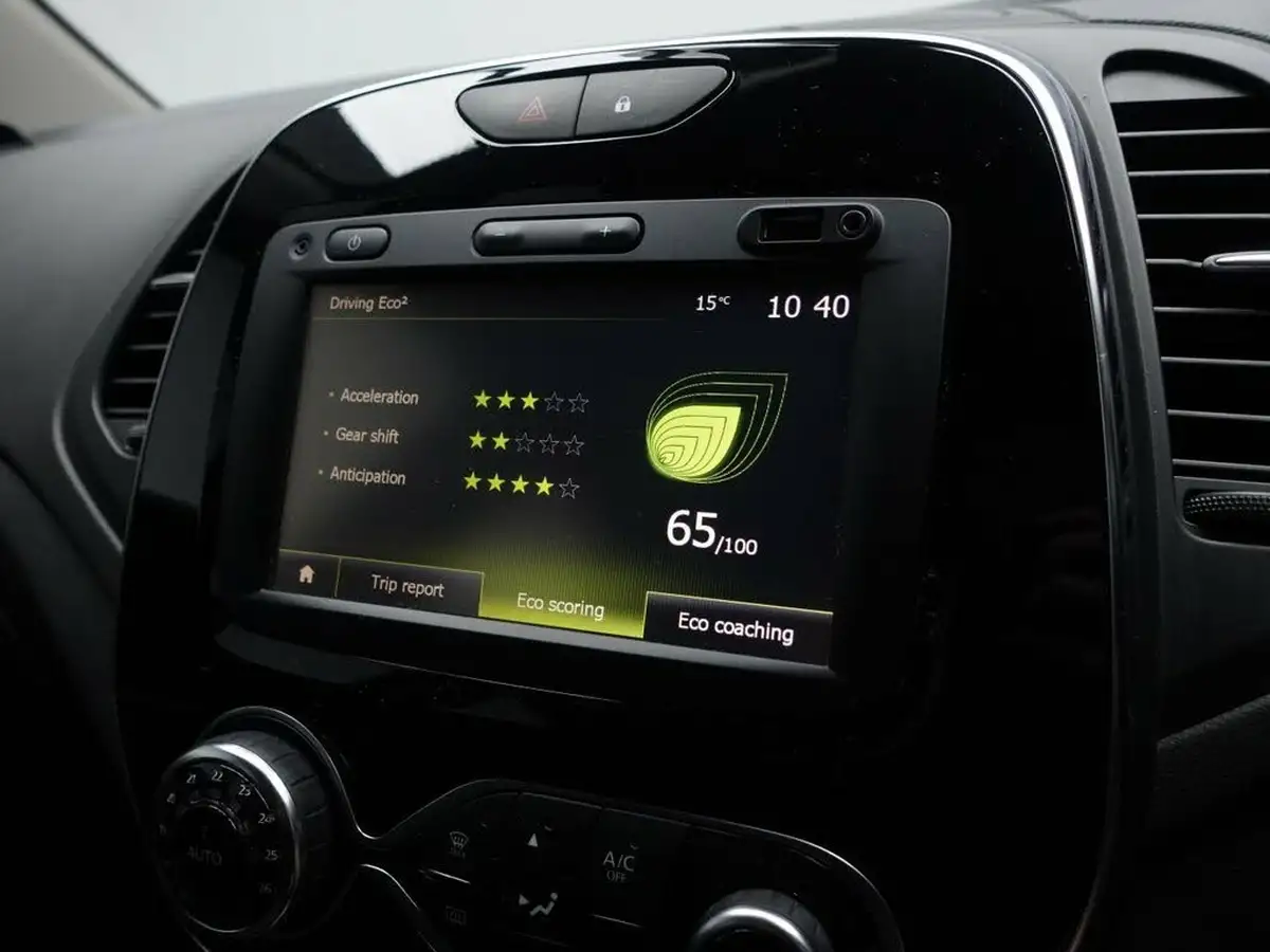 2017-renault-captur-09-tce-dynamique-nav-big-20