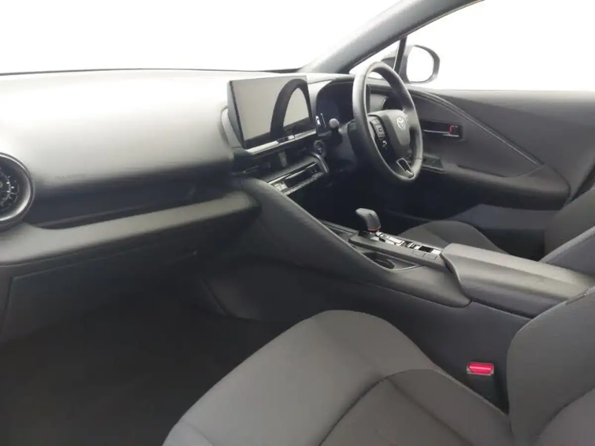 2025-toyota-c-hr-20-vvt-i-design-pan-roof-big-4