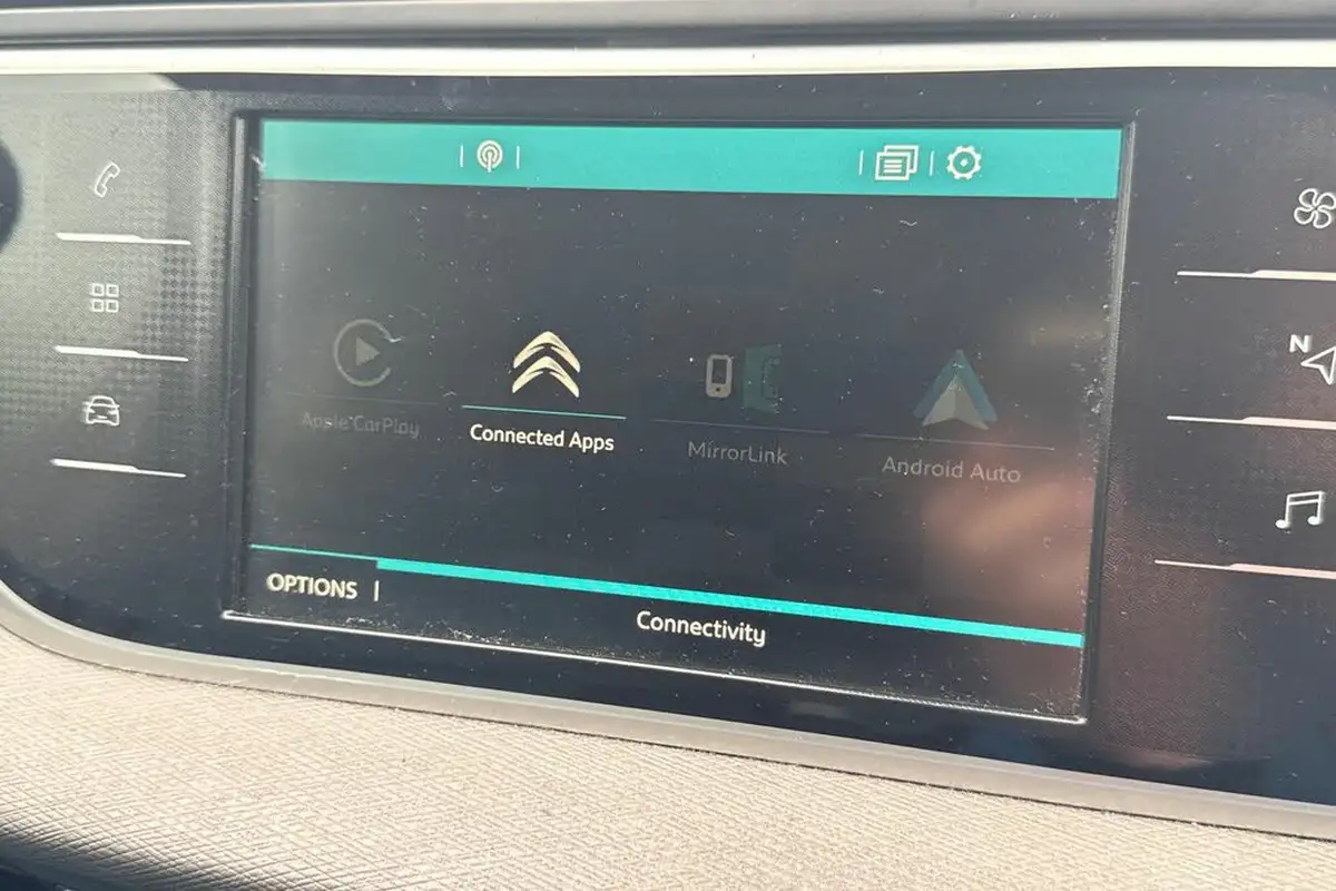 2019-citroen-grand-c4-spacetourer-12-puretech-feel-big-25