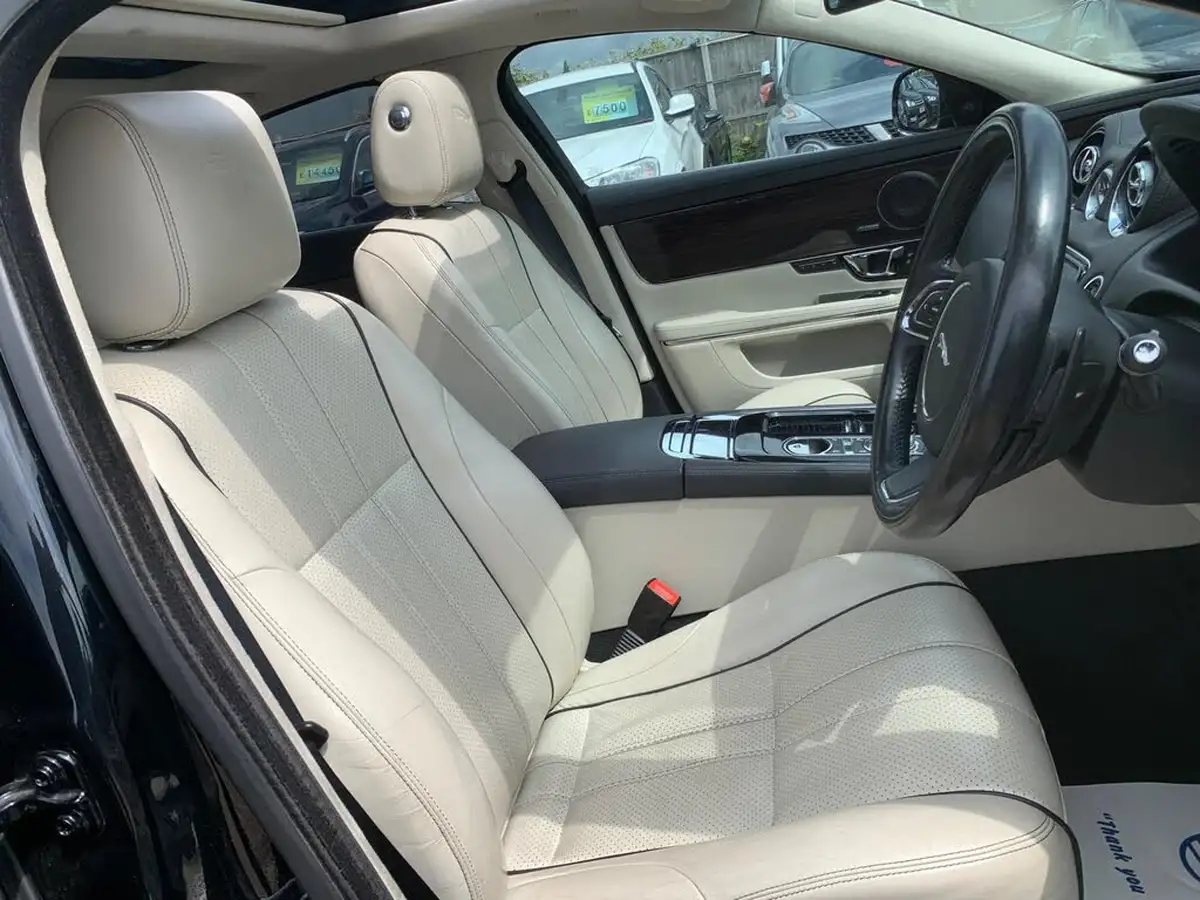 2015-jaguar-xj-series-30td-xj-portfolio-swb-auto-big-32